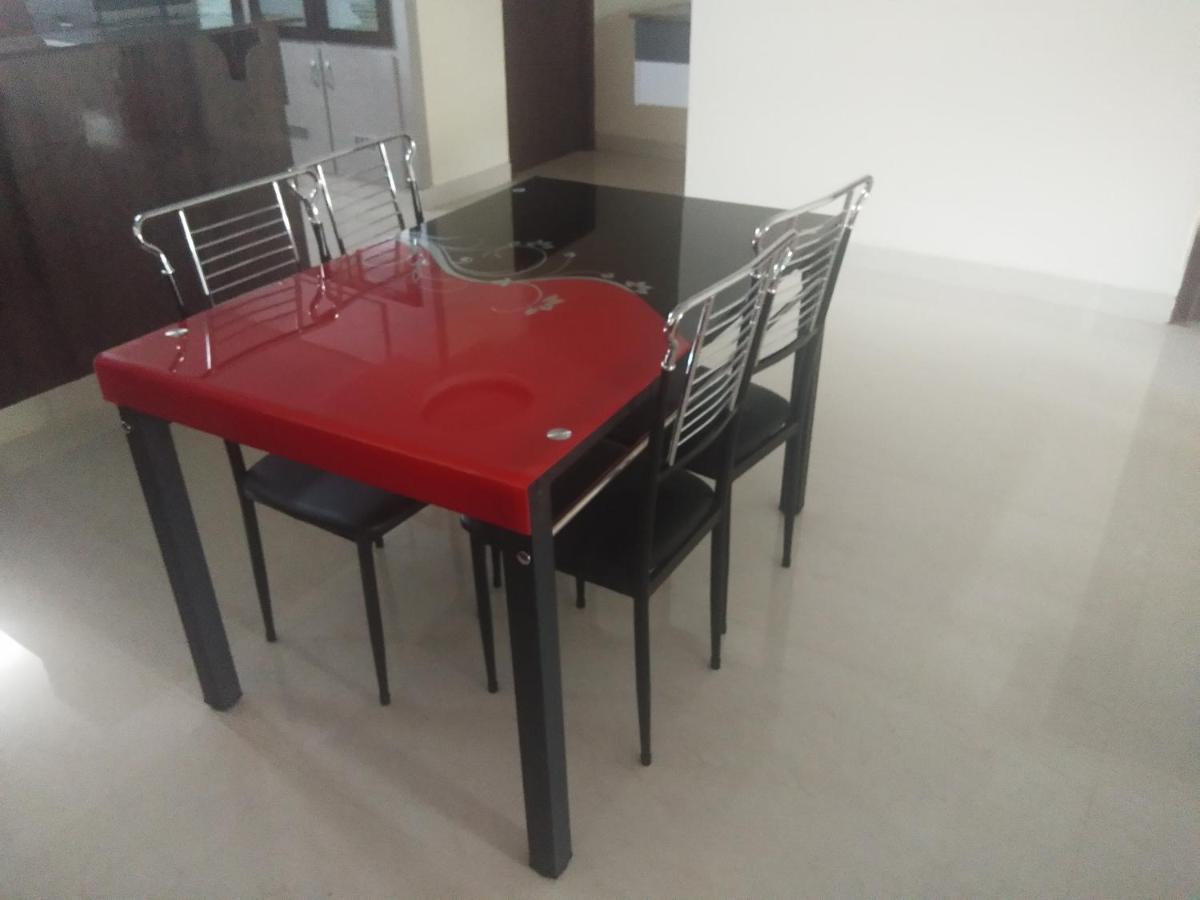 Feel Like Home -Guest House Near Tenneti Park Visakhapatnam Buitenkant foto